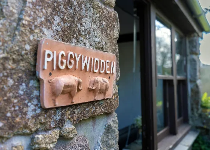 Cosy Cottage In The Beautiful Lamorna Valley - Walk To The Pub & Sea